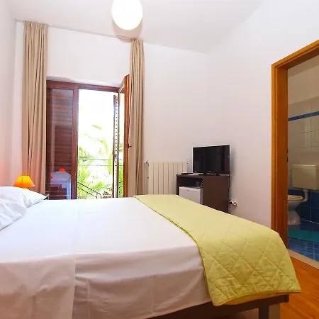 Ivica 1452 Guest house 3*