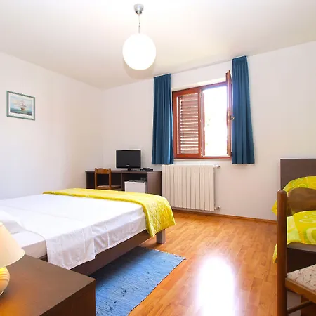 Guest house Ivica 1452