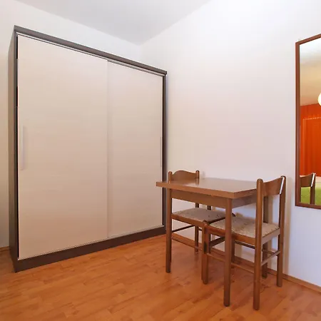 Ivica 1452 Guest house
